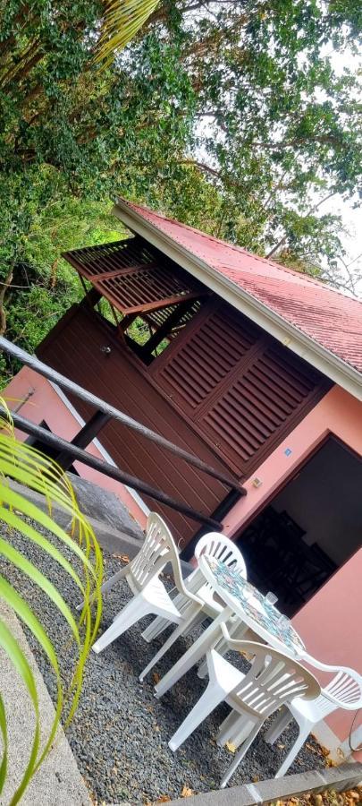 Bungalow Et Duplex De Island Bay Bouillante Exterior foto